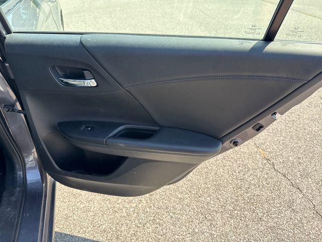 Used 2015 Honda Accord EX-L image 16