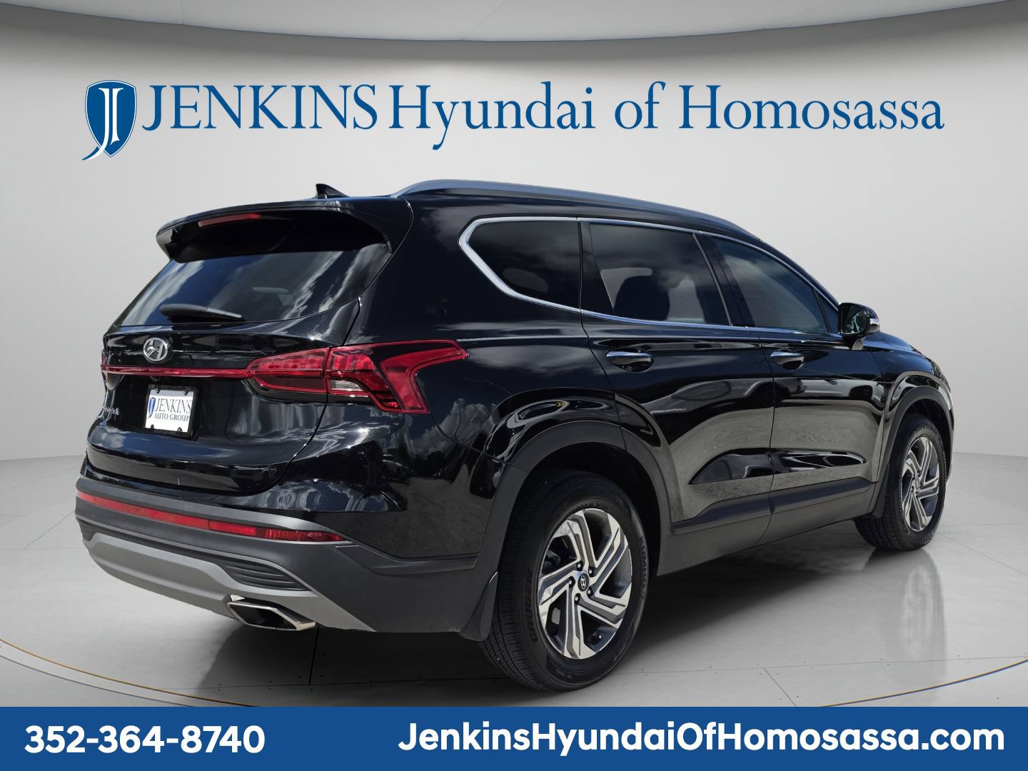 Used 2023 Hyundai Santa Fe SEL FWD image 4