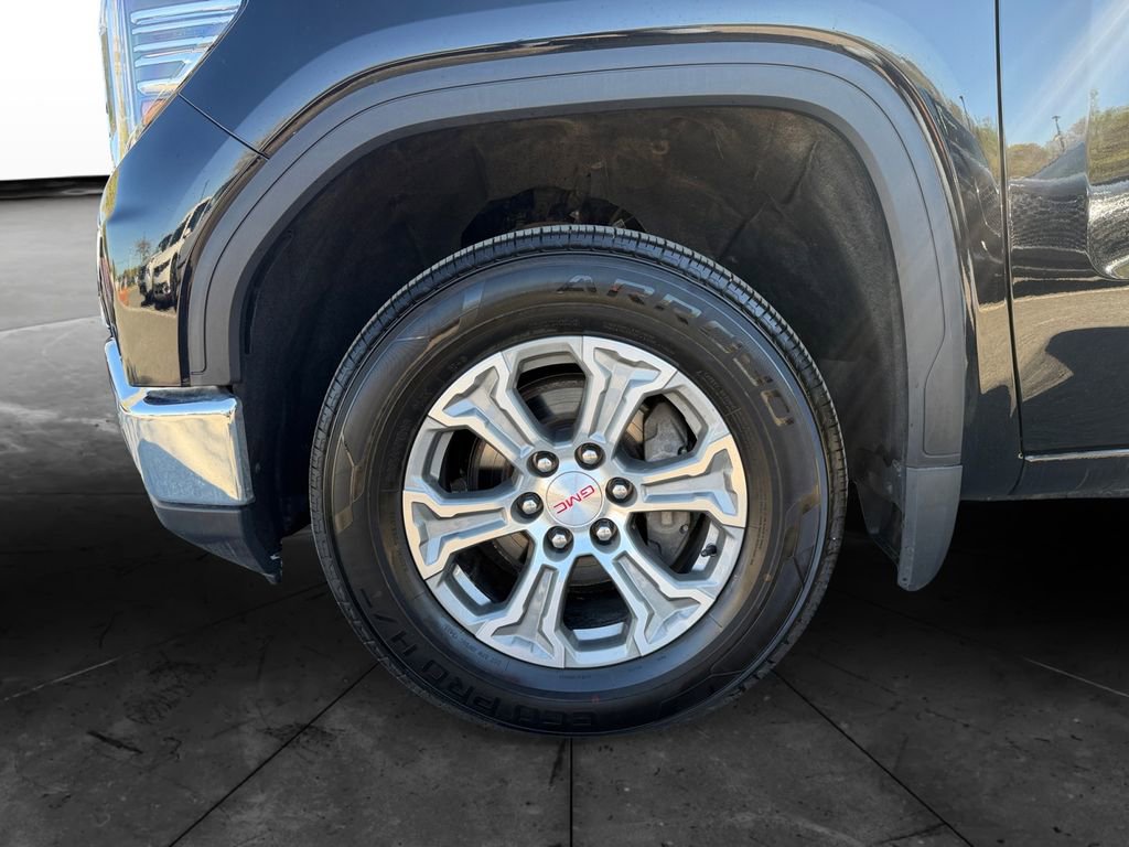 Used 2024 GMC Sierra 1500 SLT AWD/4WD image 14