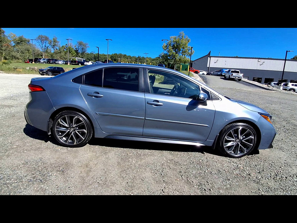 Used 2021 Toyota Corolla SE w/ Carpet Mat Package (TMS) FWD image 9