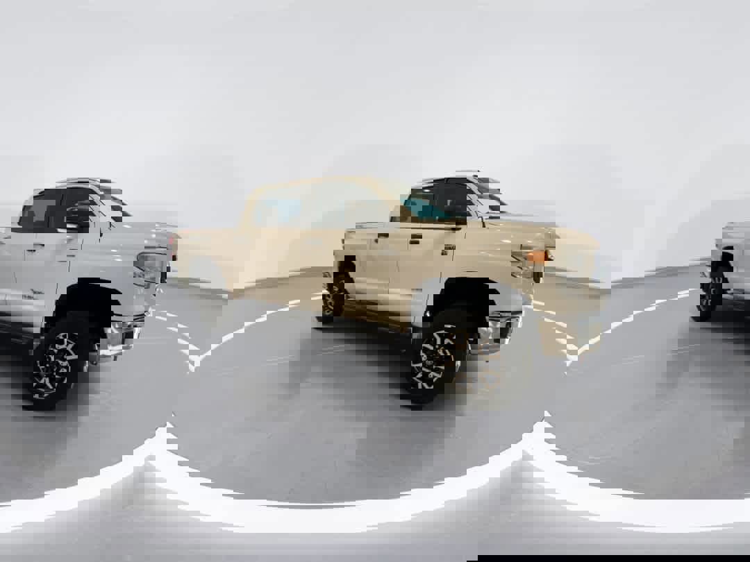 Used 2017 Toyota Tundra SR5 image 2