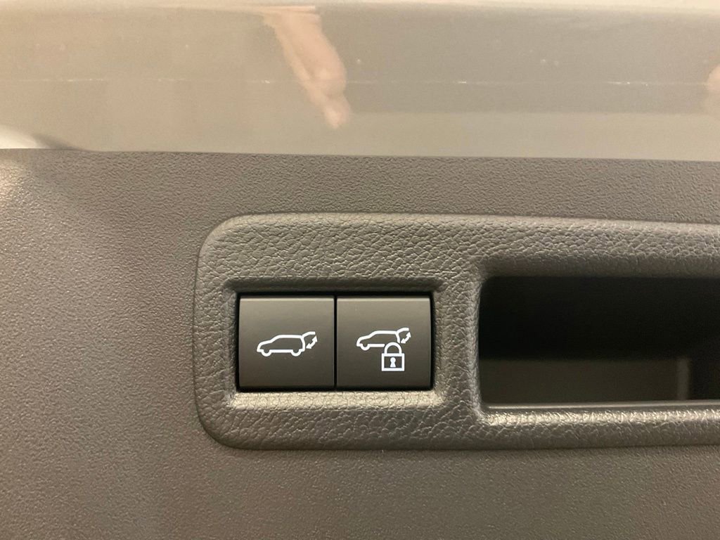 New 2026 Subaru Uncharted AWD image 32