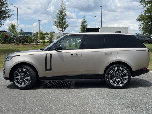 Used 2023 Land Rover Range Rover Autobiography AWD/4WD image 3