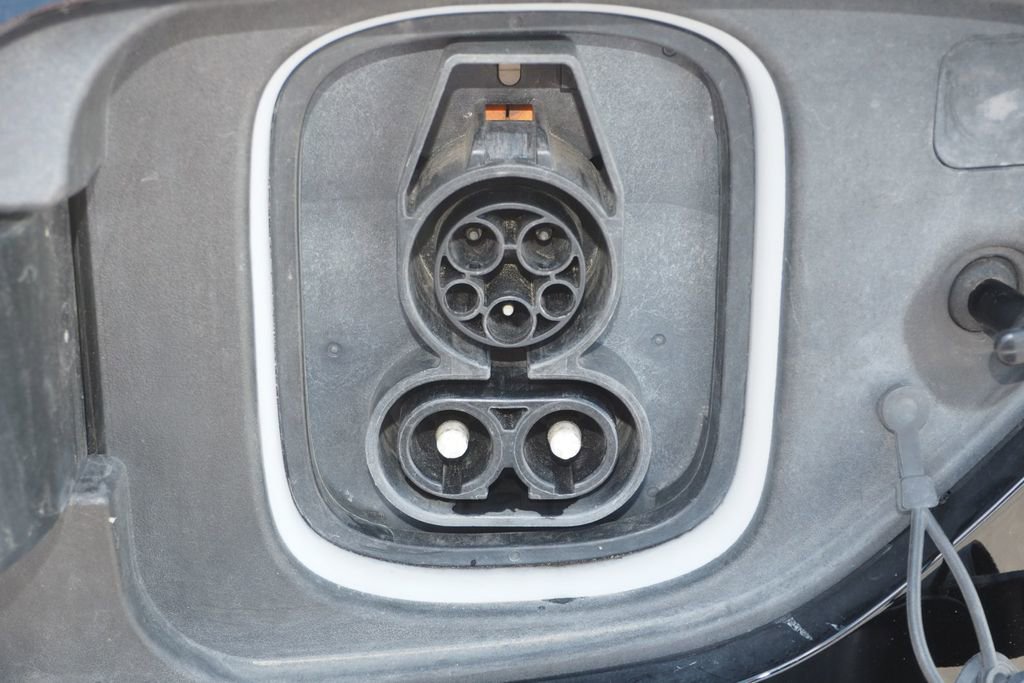 Used 2023 Hyundai Kona SEL image 13