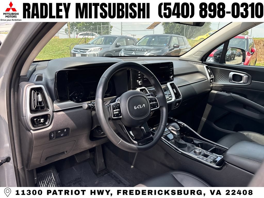 Used 2023 Kia Sorento SX FWD image 7