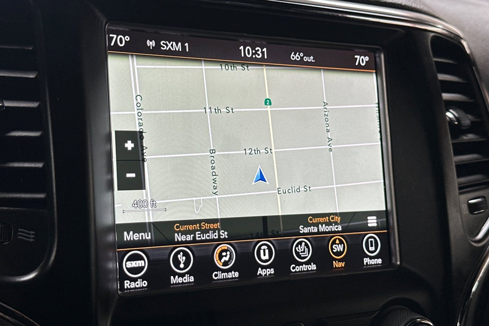 Used 2018 Jeep Grand Cherokee Altitude image 20