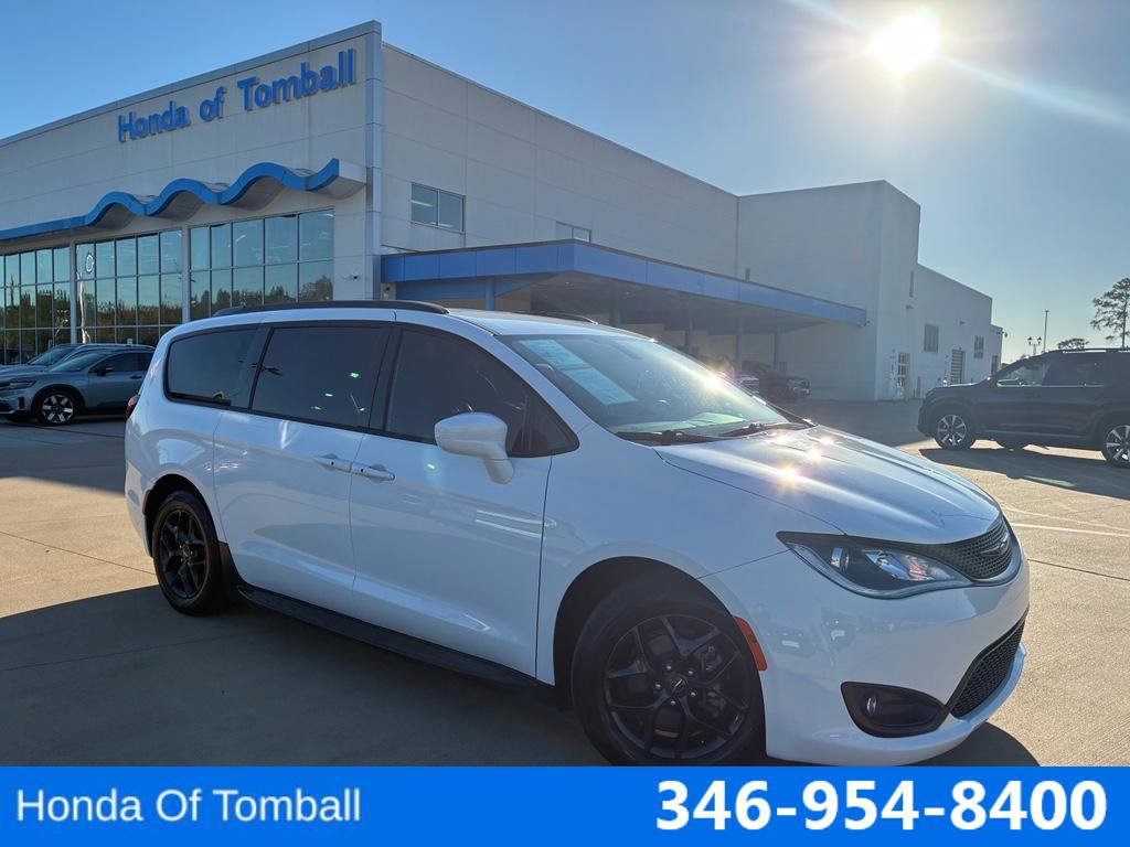 Used 2020 Chrysler Pacifica Touring-L Plus