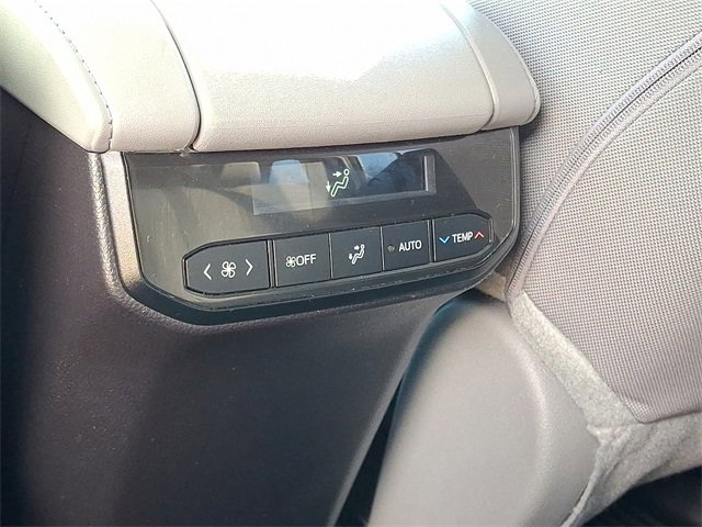 Used 2024 Toyota Highlander LE image 11