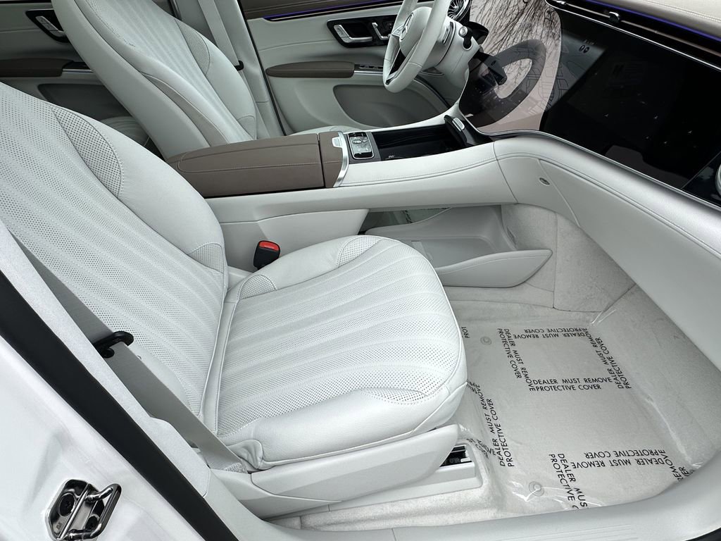 New 2026 Mercedes-Benz EQS 400 4MATIC SUV image 15