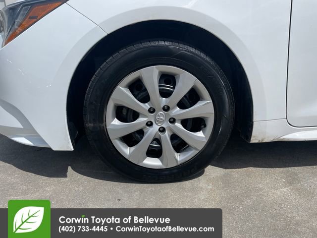 Used 2020 Toyota Corolla LE FWD image 26