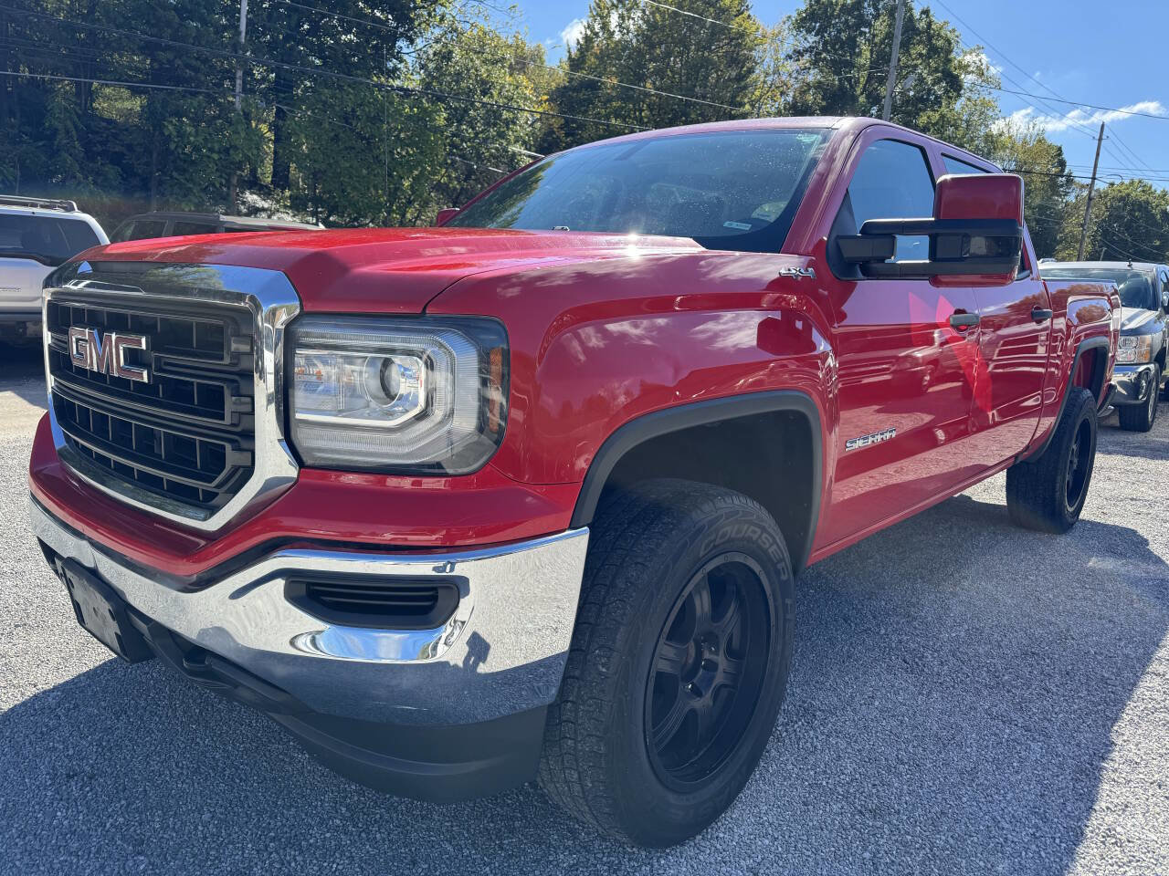 Used 2017 GMC Sierra 1500 4x4 Crew Cab w/ Sierra Convenience Package image 1