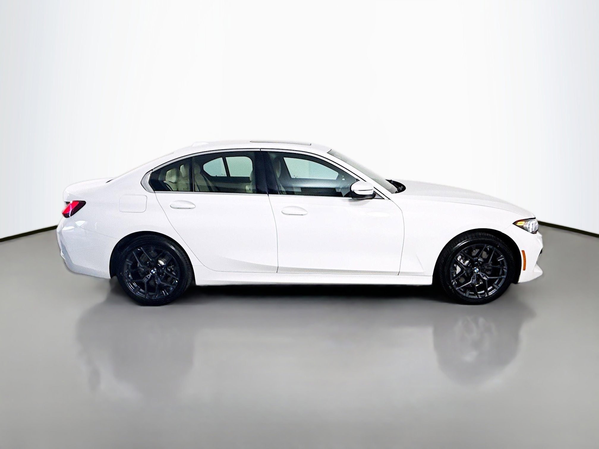 Used 2026 BMW 330i xDrive Sedan image 11