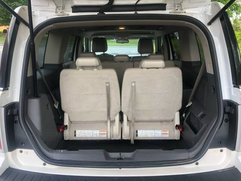 Used 2010 Ford Flex SEL image 12