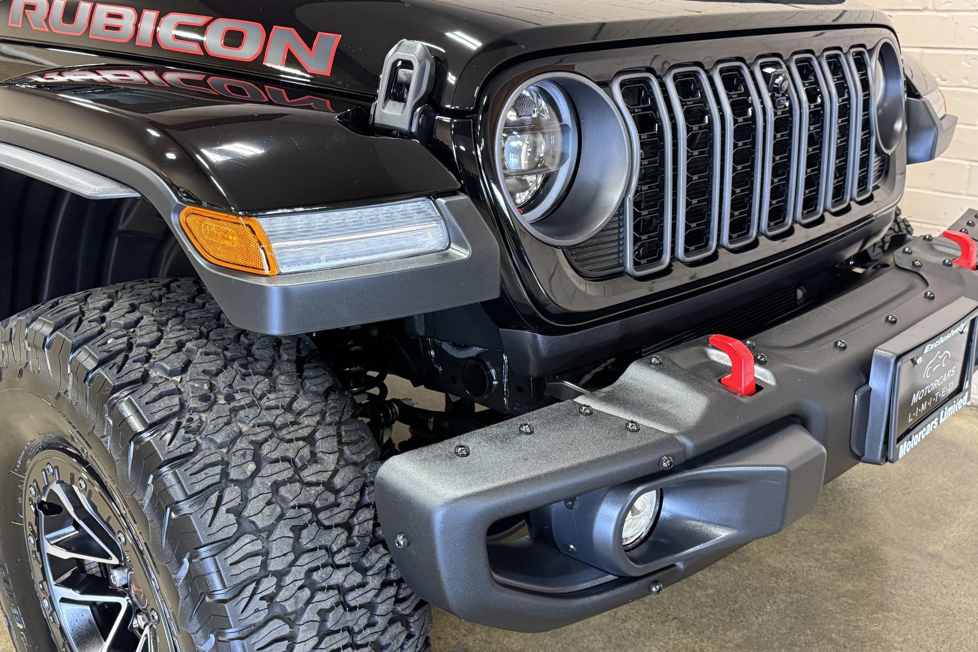 Used 2024 Jeep Wrangler Unlimited Rubicon AWD/4WD image 15