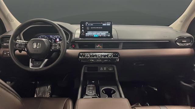 Used 2023 Honda Pilot Elite image 11