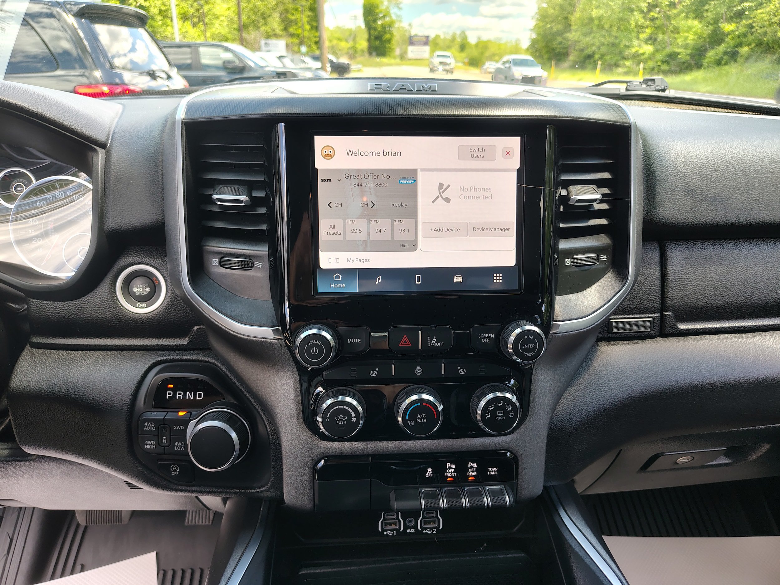 Used 2025 RAM 1500 Big Horn AWD/4WD image 33