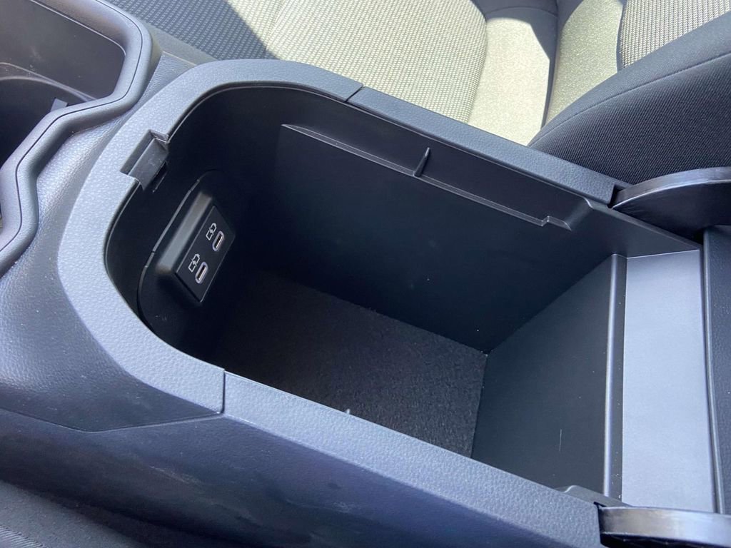 Used 2025 Toyota RAV4 LE image 26