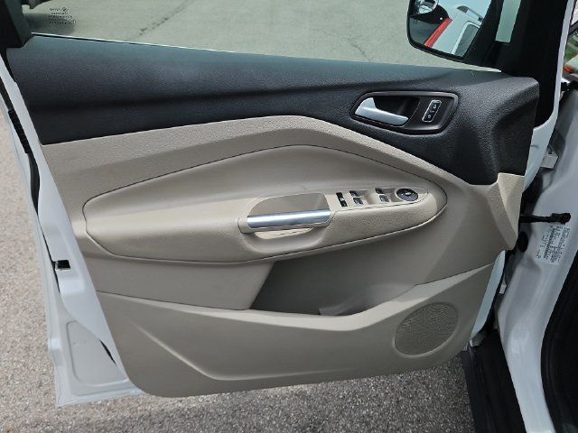 Used 2014 Ford C-MAX Energi SEL w/ Equipment Group 302A FWD image 24