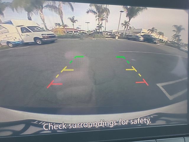 Used 2022 Nissan Rogue SV image 14