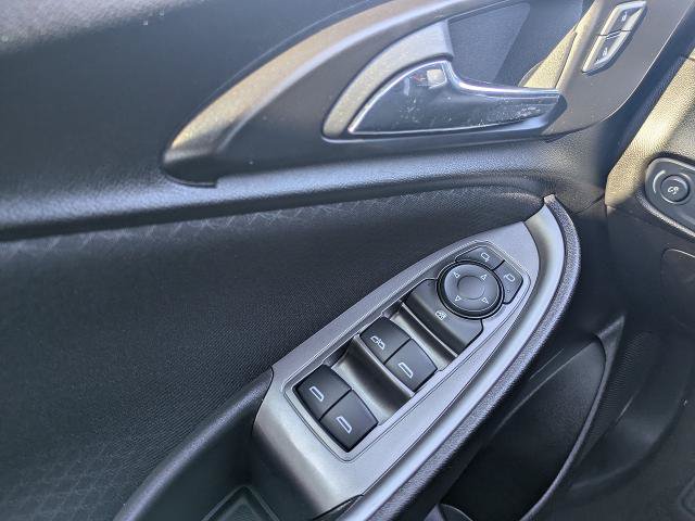 Certified 2025 Chevrolet Malibu LT FWD image 21