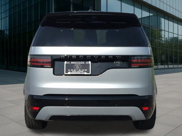 New 2023 Land Rover Discovery HSE R-Dynamic image 4