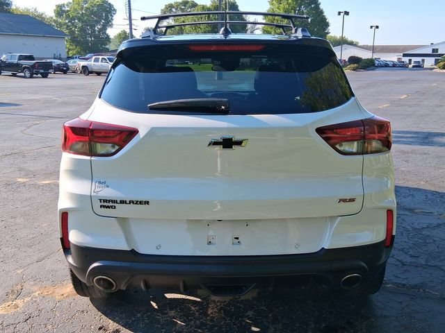 Used 2023 Chevrolet TrailBlazer RS w/ Sun and Liftgate Package AWD/4WD image 4