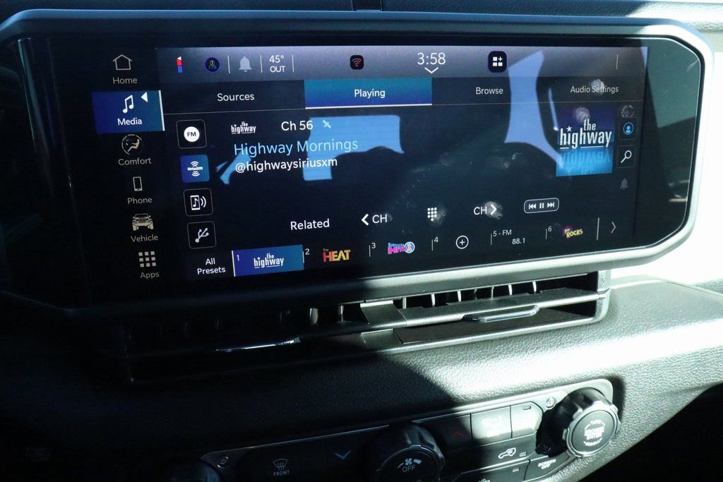 New 2026 Jeep Gladiator Sport image 5