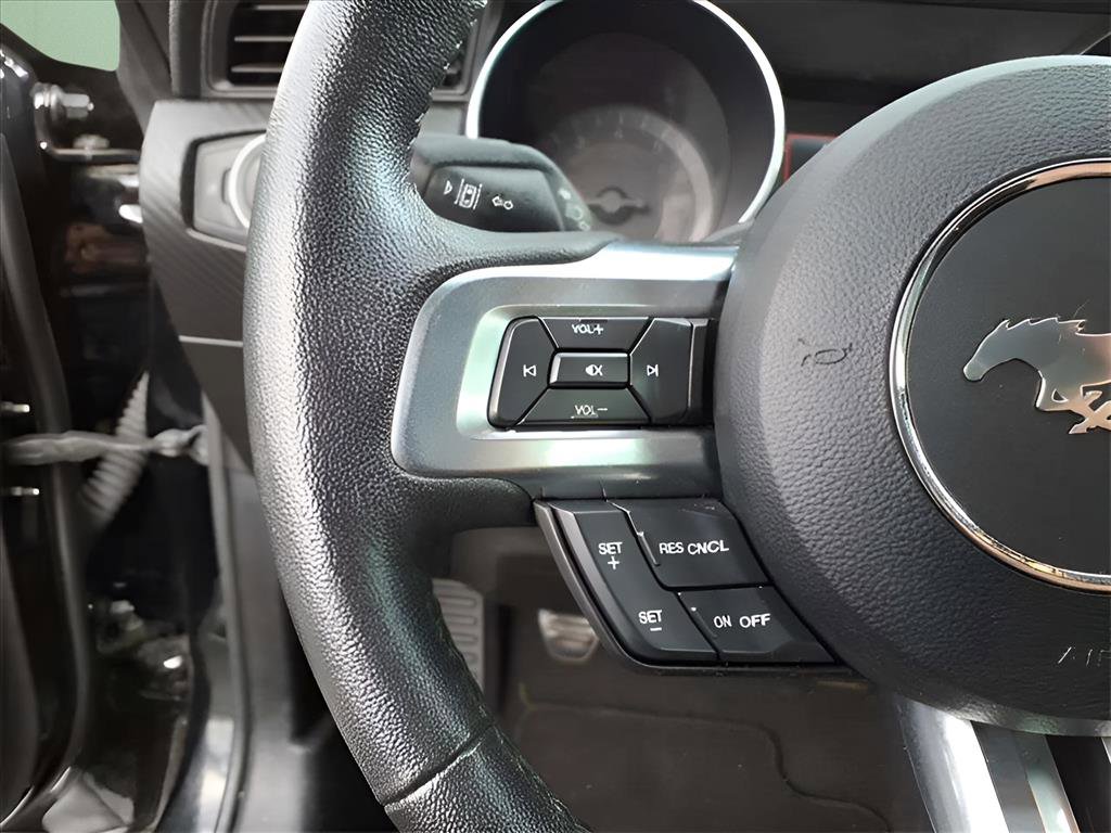 Used 2022 Ford Mustang Coupe image 13