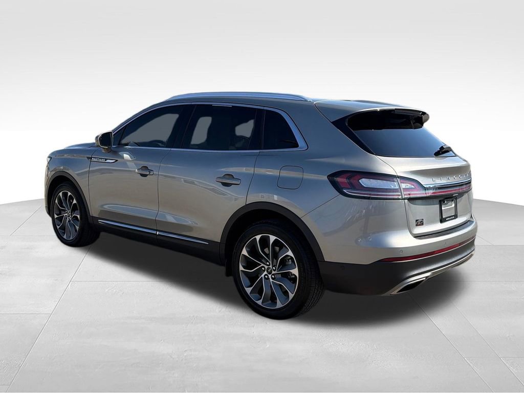 Used 2023 Lincoln Nautilus Reserve w/ Equipment Group 201A AWD/4WD image 8