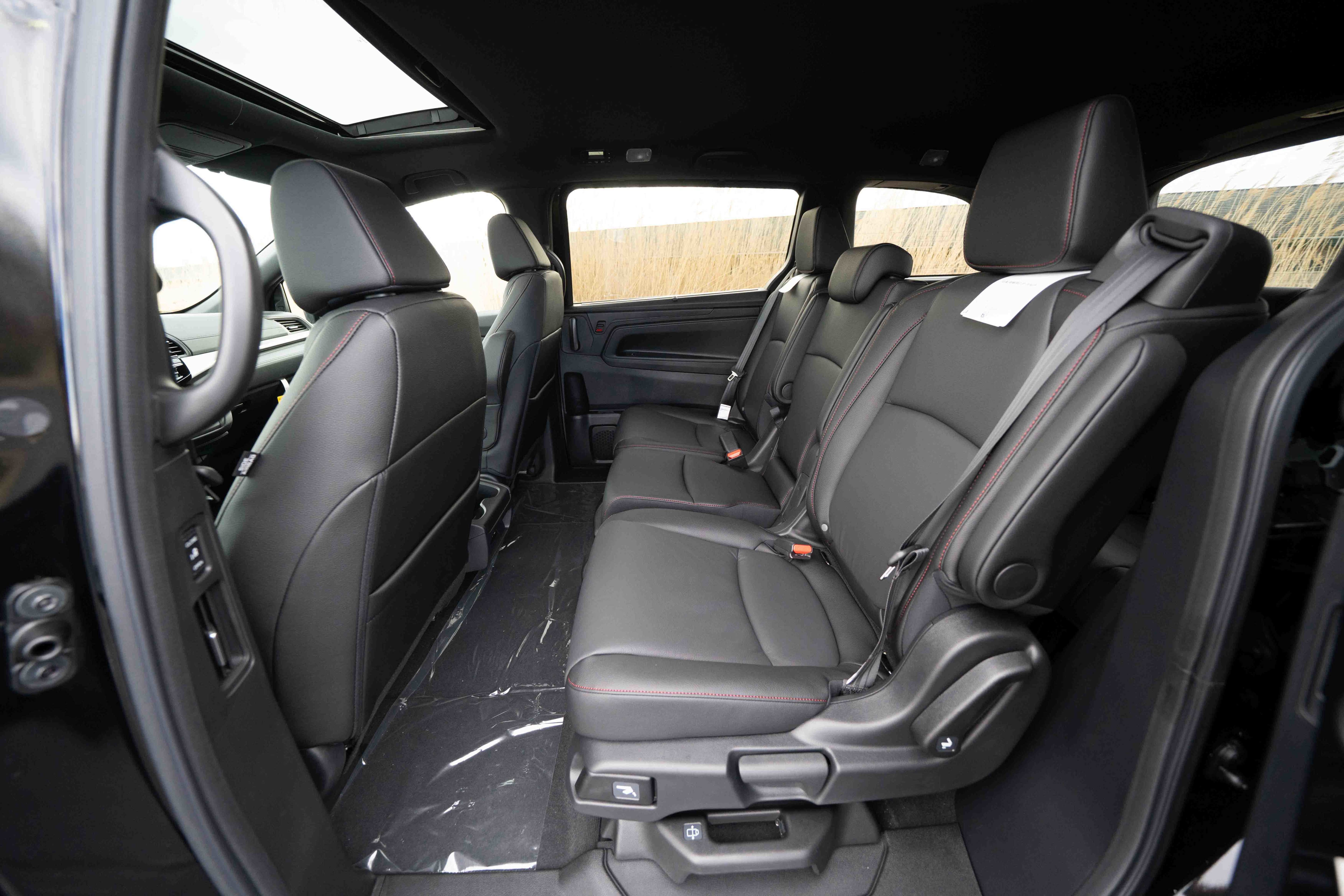 New 2026 Honda Odyssey Sport-L image 23