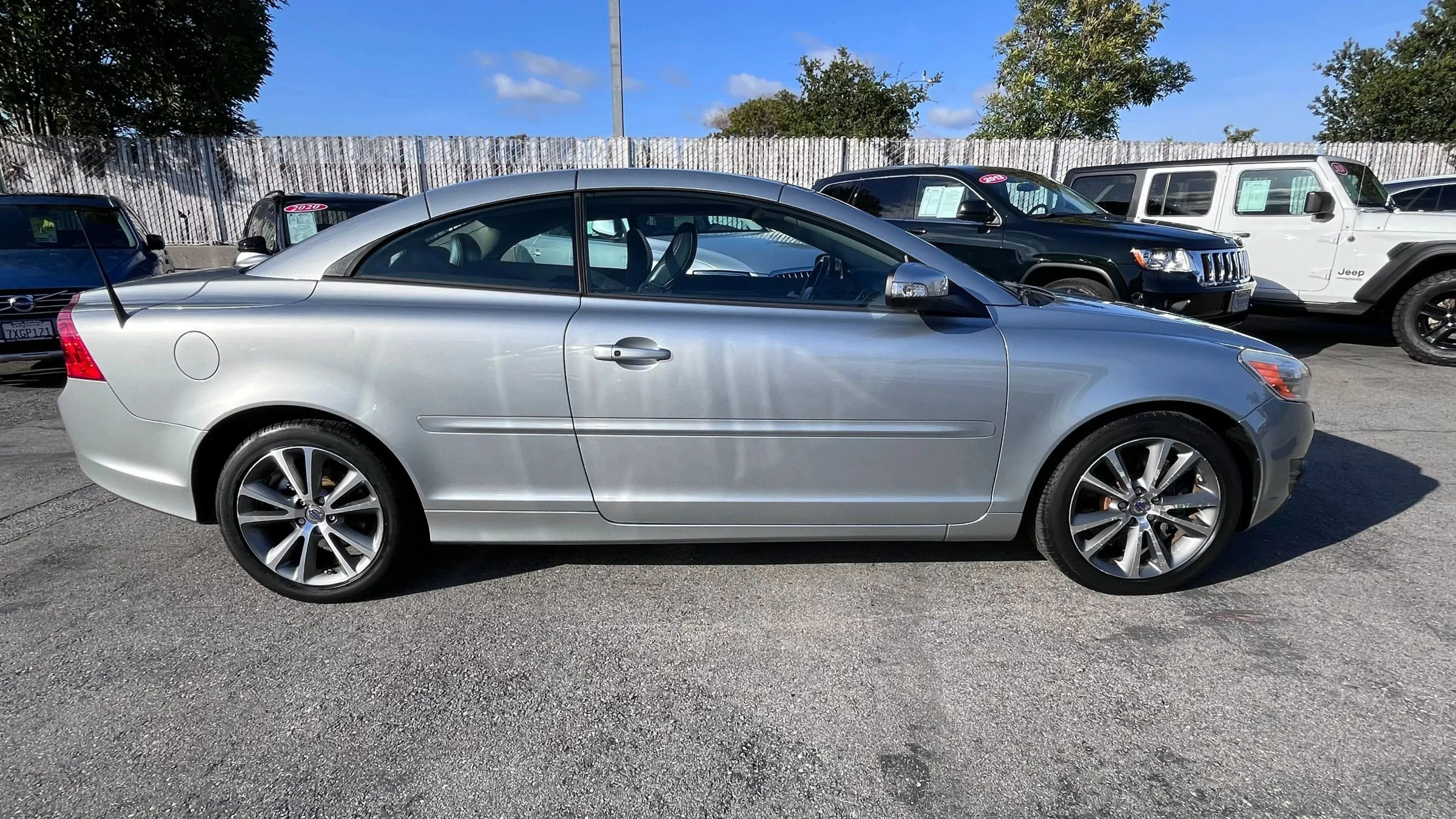 Used 2011 Volvo C70 T5 FWD image 8