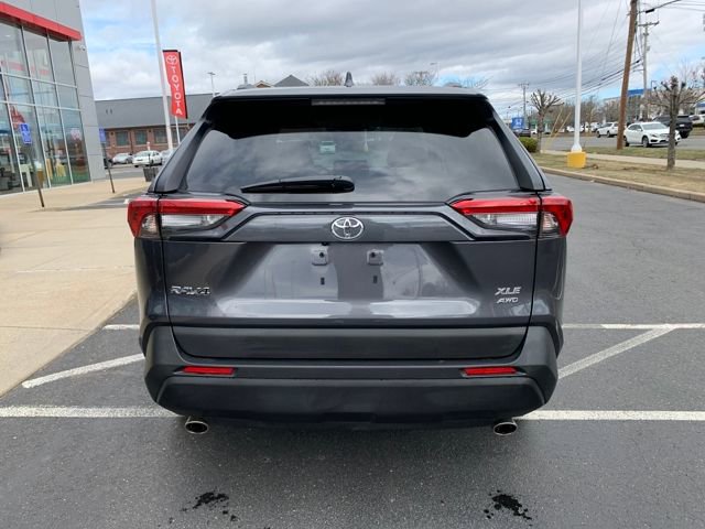 Used 2025 Toyota RAV4 XLE AWD/4WD image 4