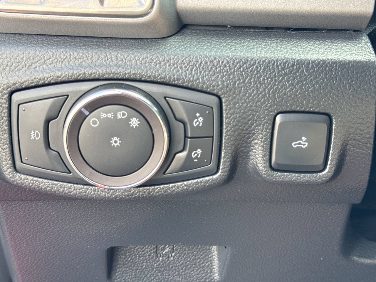 Used 2019 Ford Ranger XLT w/ FX4 Off-Road Package AWD/4WD image 17