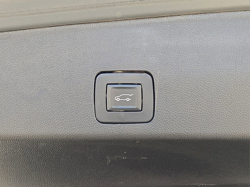 Used 2021 Buick Encore GX Select w/ Sport Touring Package image 15