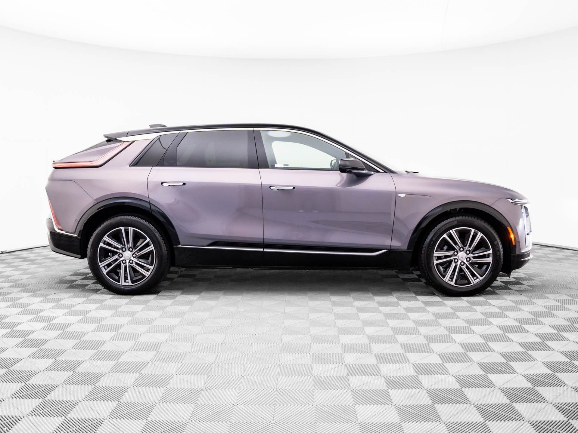 New 2026 Cadillac Lyriq Luxury image 7