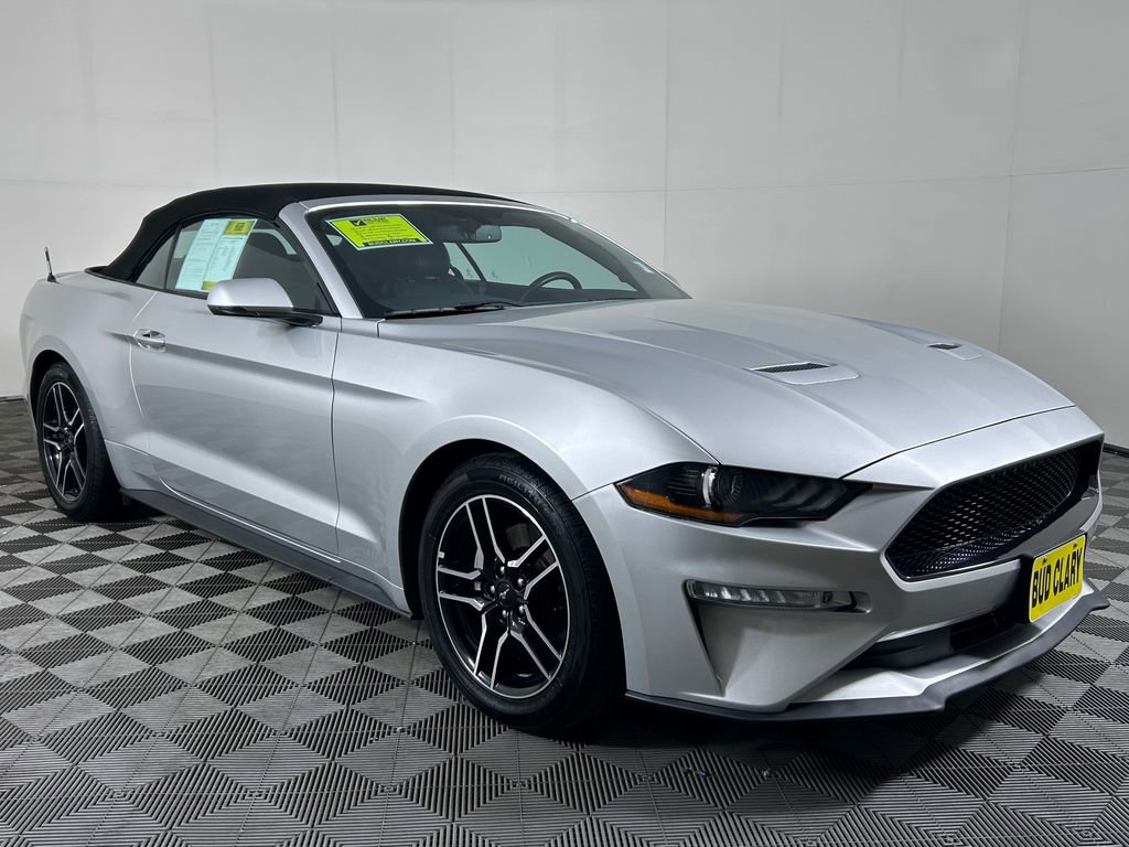 Used 2019 Ford Mustang Premium image 3