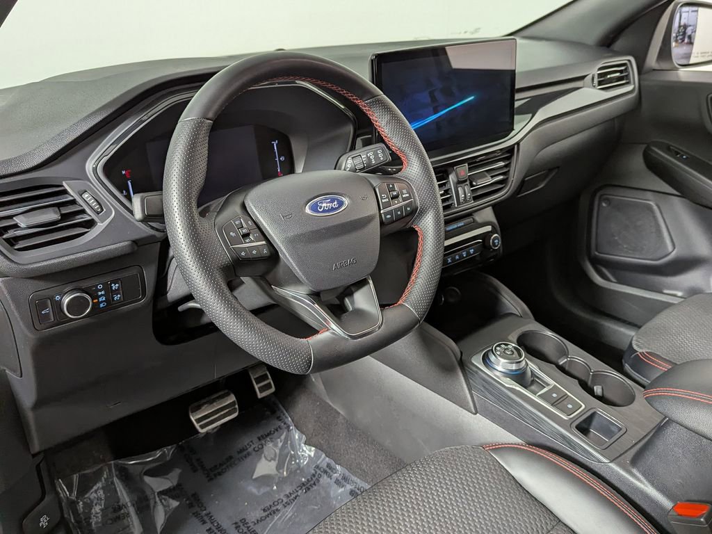Used 2023 Ford Escape ST-Line w/ Tech Pack #1 image 13