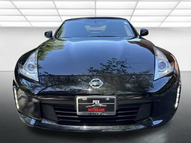 Used 2014 Nissan 370Z Touring w/ Navigation Package RWD image 9