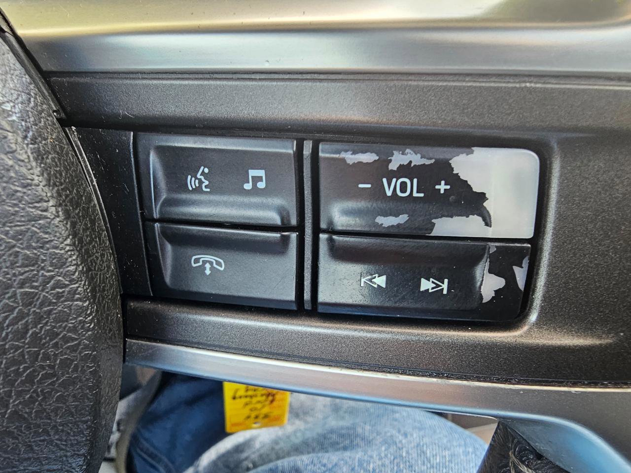 Used 2010 Ford Mustang GT RWD image 32