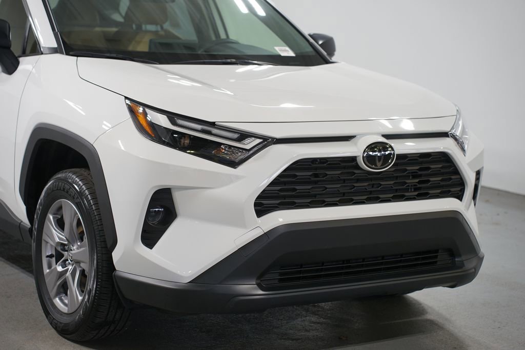 Certified 2025 Toyota RAV4 LE image 4