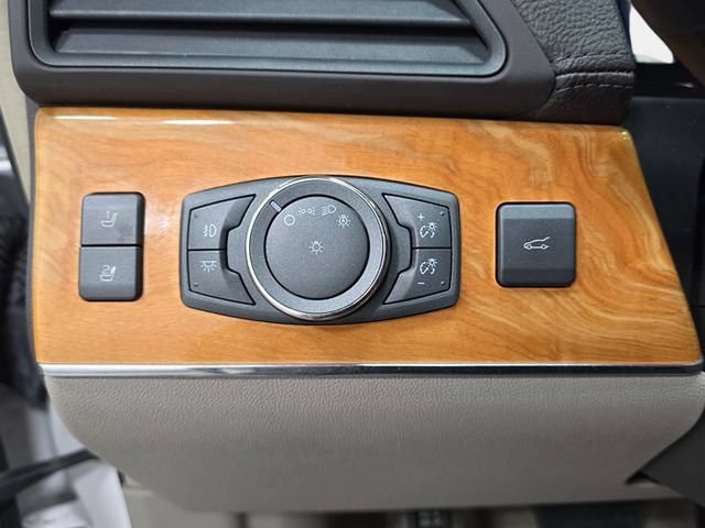 Used 2015 Lincoln MKX AWD w/ Equipment Group 102A image 26