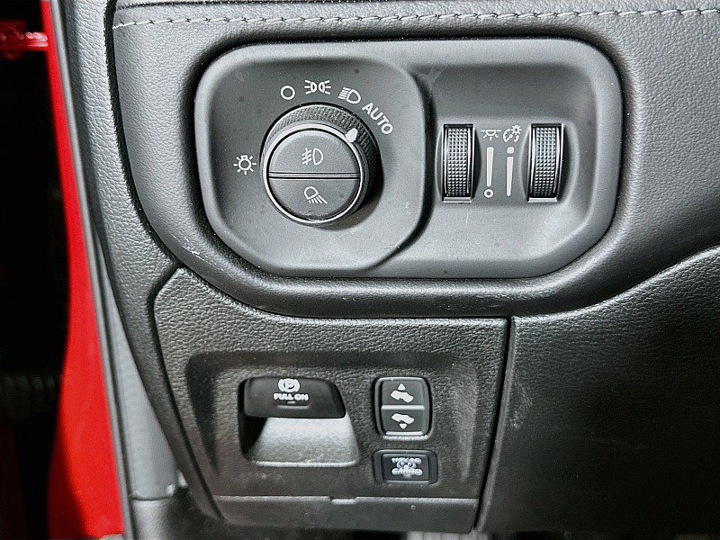 Used 2026 RAM 1500 Limited AWD/4WD image 10