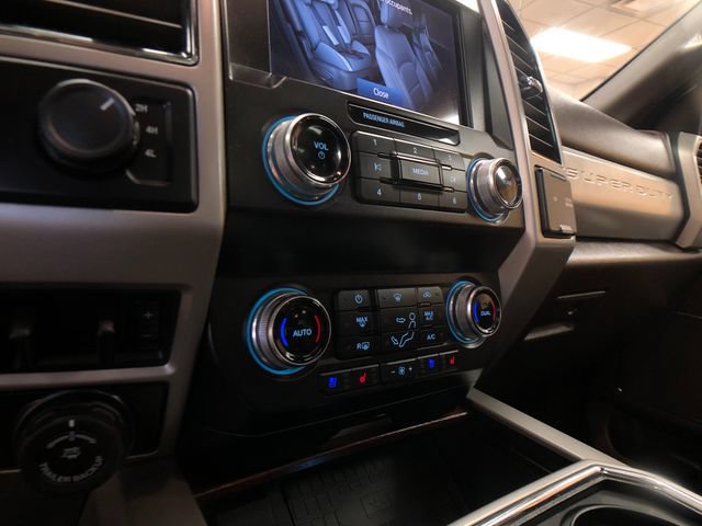 Certified 2021 Ford F350 King Ranch w/ King Ranch Ultimate Package AWD/4WD image 17