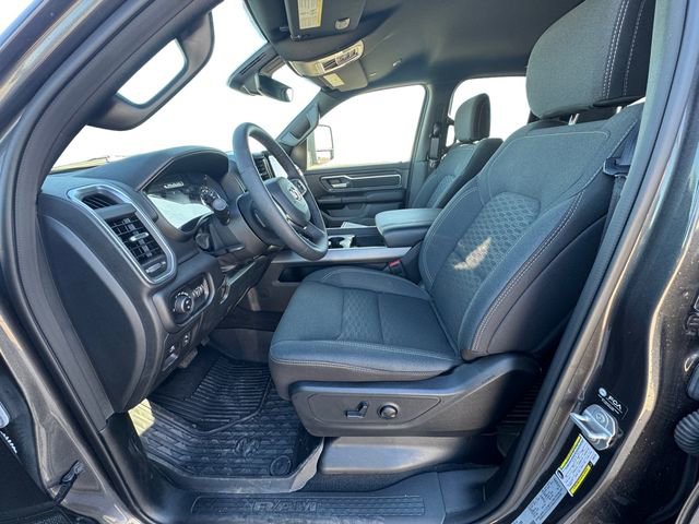 Used 2025 RAM 1500 Lone Star image 9