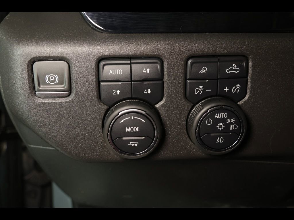 Used 2023 Chevrolet Silverado 1500 LT Trail Boss w/ Convenience Package II AWD/4WD image 16