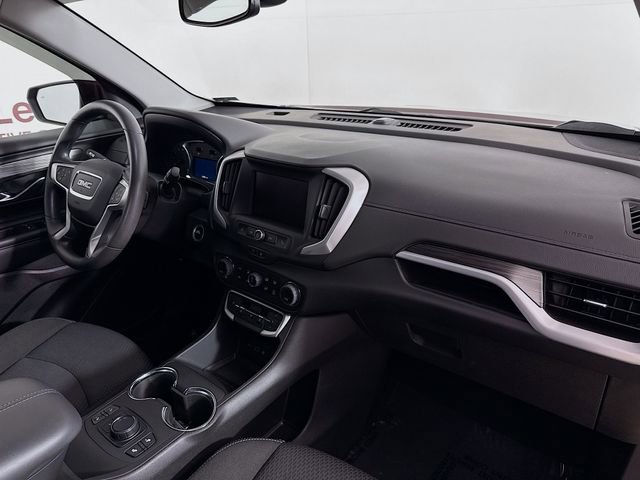 Used 2024 GMC Terrain SLE w/ Driver Convenience Package image 27