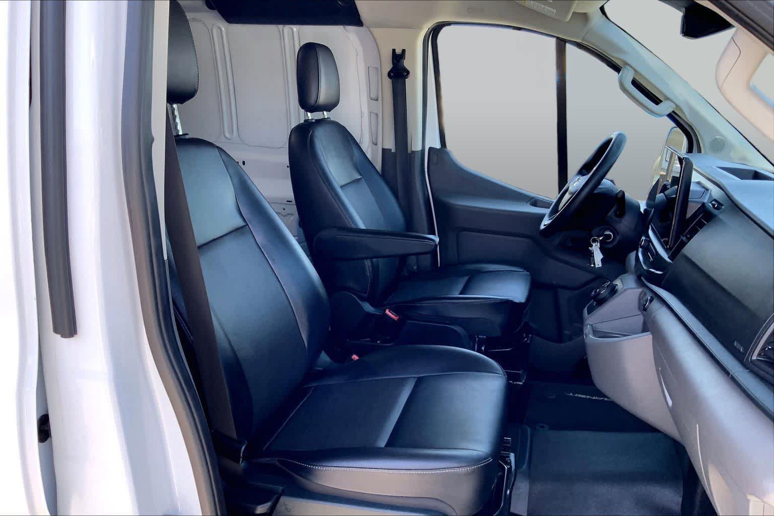 Used 2023 Ford E-Transit Low Roof RWD image 8