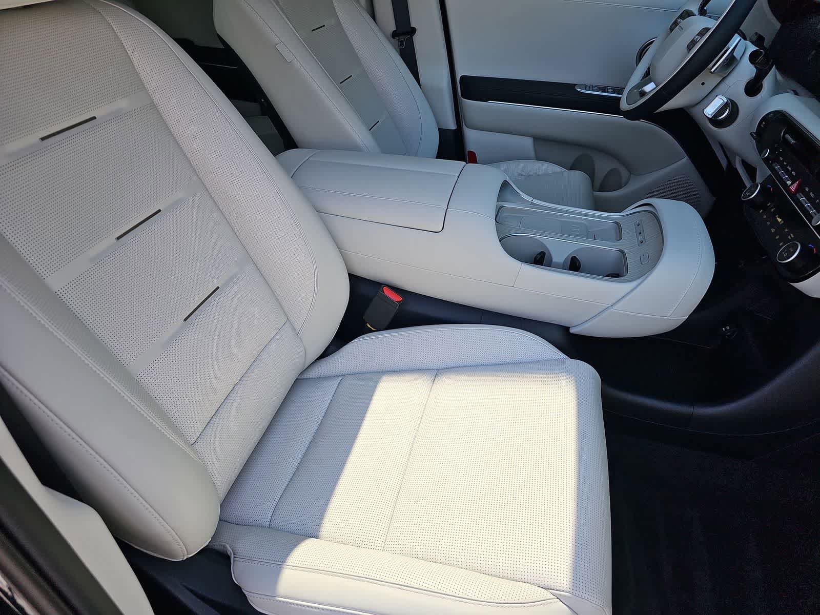 Certified 2026 Hyundai Palisade Calligraphy AWD/4WD image 18