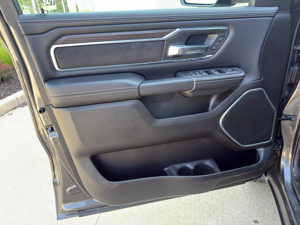 Used 2026 RAM 1500 Laramie AWD/4WD image 11