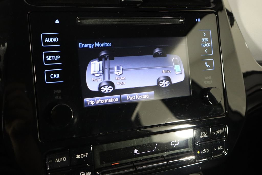 Used 2019 Toyota Prius LE image 33